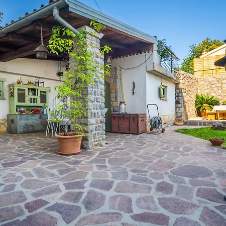 Holiday home Anicic By Interhome