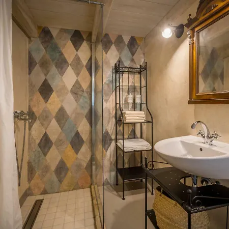 Anicic By Interhome